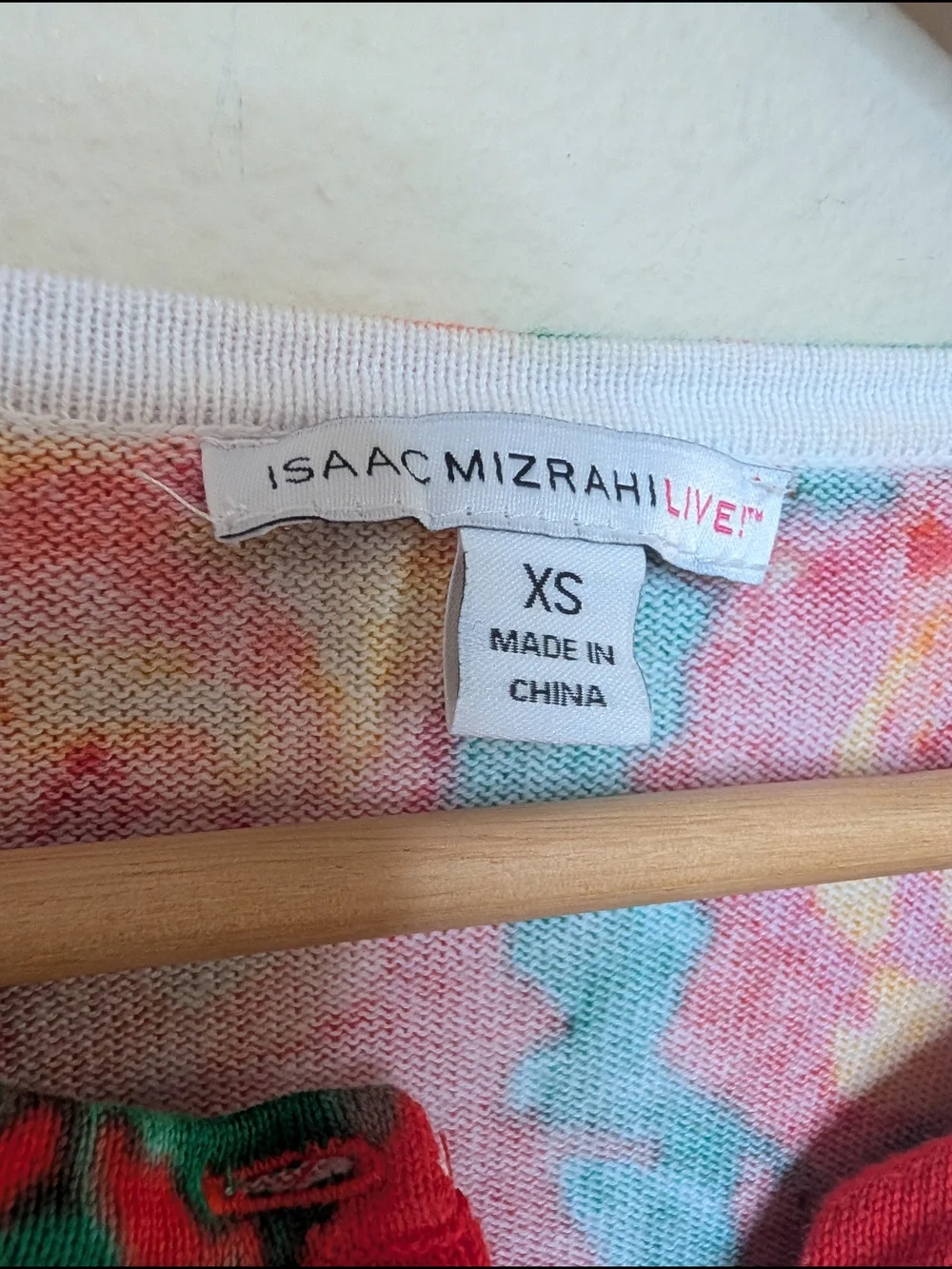Isaac Mizrahi Live! Red Floral Cardigan Women's Size XS Button Front 3/4 Sleeve